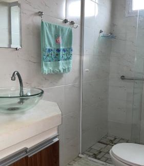 Jardim Itagua Casa | Suites Mar e Lua em casa compartilhada