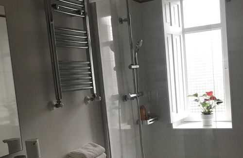 Irún Cama Y Desayuno | Suites Mendibil Irun