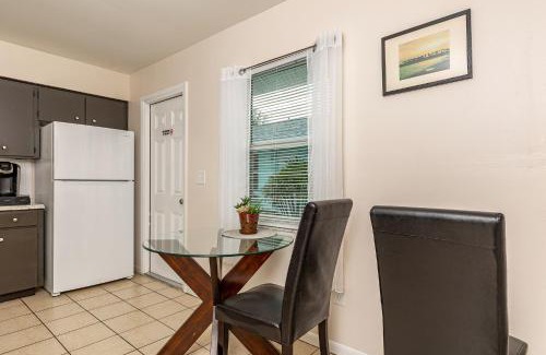 Tarpon Springs Apartamento | Suites of Tarpon Springs!