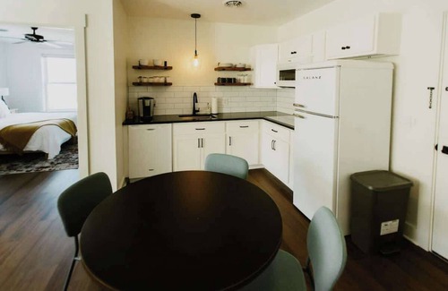 Dalton Apartamento | Suites on Main - Unit 2