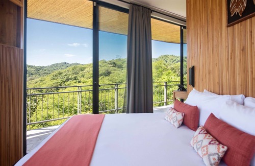 Puerto Carrillo Hotel | Suitree Experience Hotel
