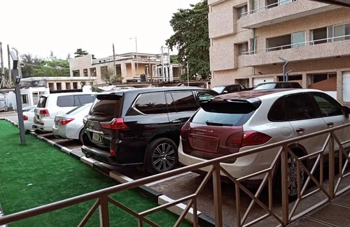 Ikoyi Apartamento | Sujimoto Apartment MacDonalds