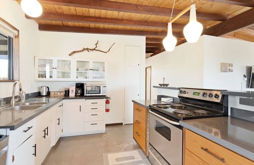 Joshua Tree Casa | Sukha Life Hideaway - Hot Tub, Fire Pit, Privacy & Endless Views 1 Bedroom Home by RedAwning