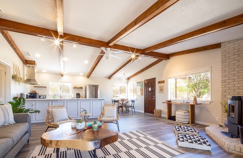 Monument Manor Casa | Sukha Life Retreat - Beautiful Views, Close To Jtnp W/hot Tub! 2 Bedroom Home by RedAwning
