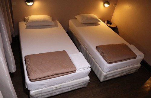 Ban Phan Thom Hotel | Suksawad Hotel