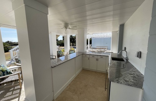 Sullivan's Island Casa | Sullivan's Island Oceanfront Home con piscina