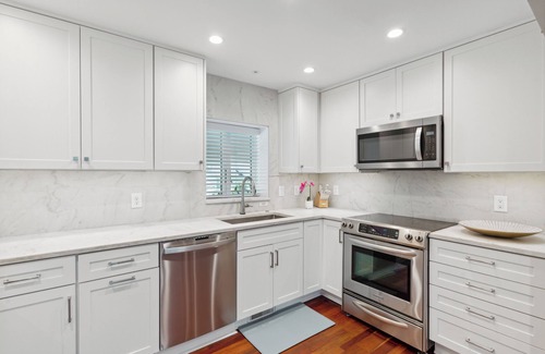 Sullivan's Island Casa | Sullivans Island Luxury 30 Day rental, Pool, Hot Tub, & Rooftop deck - 1502 Poe Ave