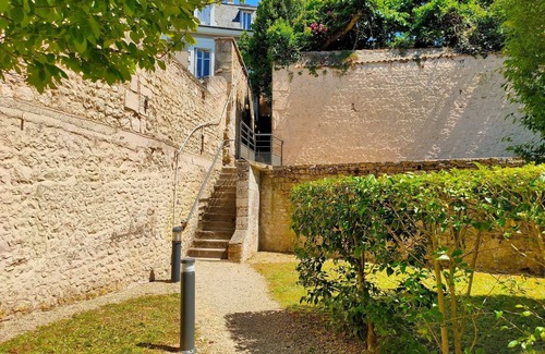 Poitiers Apartamento | Summer 2023-Studio furnished 3* residence with indoor pool