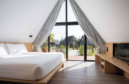 Sihanoukville Hotel | Summer Bay Beach Club & Cabins Sihanoukville by Preference
