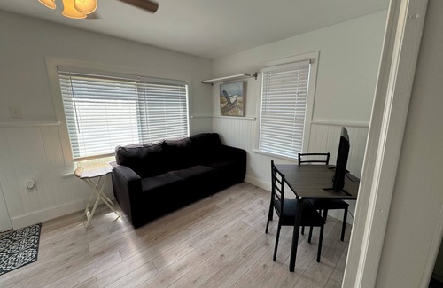 North End Cabaña | Summer Beach Cottage! 1bd/1ba, Perfect for your OCNJ vacation