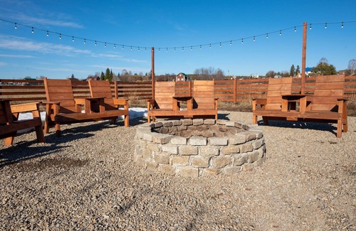 Wills Point Cabina | Summer Breeze RV Park