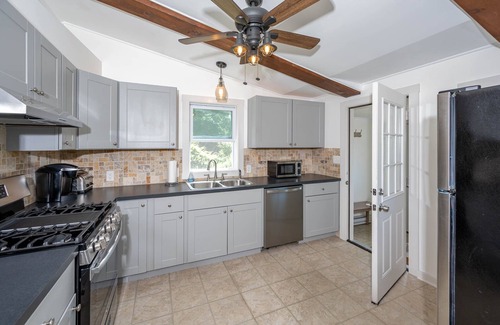 Adamsville Casa | Summer Dates Available, Winter also