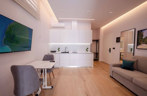 Qender Apartamento | Summer Depo
