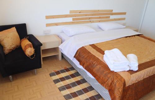 Maroni Cama Y Desayuno | Summer Dream Cyprus