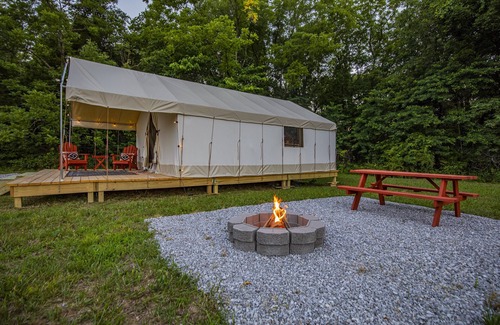 Cassville Alquiler De RV | Summer Escape near Roaring River State Park