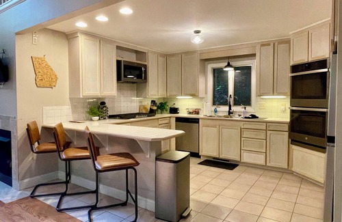 Dahlonega Cabina | Summer Fun- Hot Tub - Wineries - Fire pit - Views