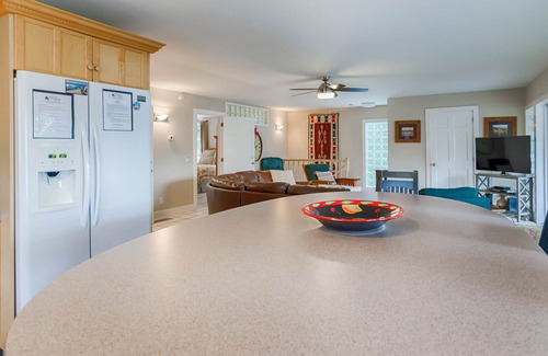 Hammondsport Casa | Summer Hideaway: "Preciosa casa rural durante todo el año con un toque de California"