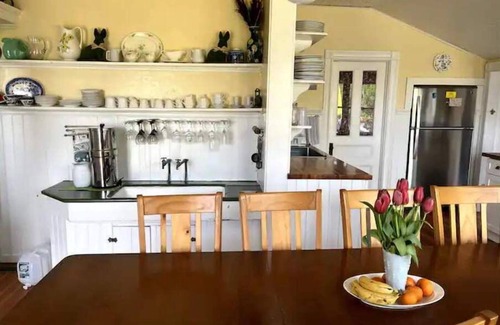 Block Island Casa | Summer Hill - 10 bedroom Block Island farm house