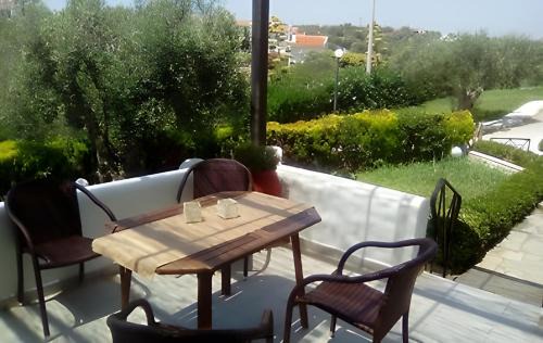 Gerakini Casa | Summer house in Trikorfo, Gerakini with sea view