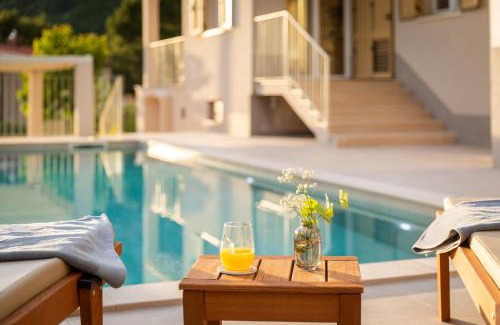 Bast Villa | Summer House Lea - Villa with heated pool and sea view