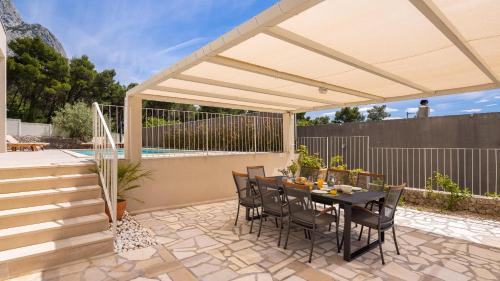 Bast Villa | Summer House Lea - Villa with heated pool and sea view