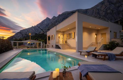 Bast Villa | Summer House Lea - Villa with heated pool and sea view