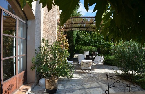 Est Casa | Summer in AIX en provence