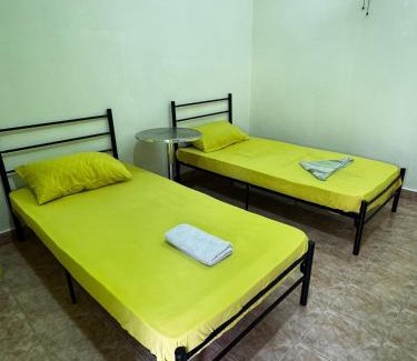 Pantai Tengah Cabina | Summer Lodge