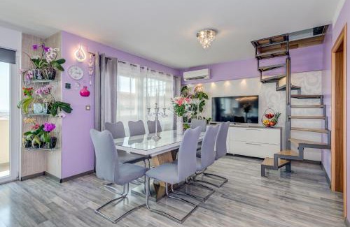 Stobrec Apartamento | SUMMER ORCHID - Spacious Duplex By The Beach & PS5