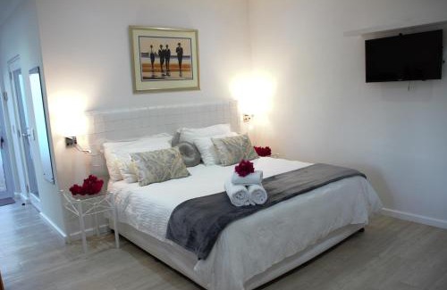 Constantia Casa | Summer Place, Constantia, Cape Town