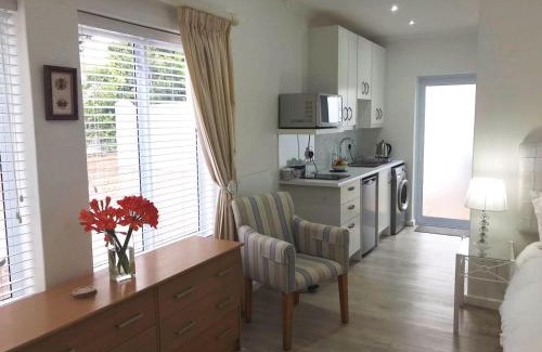 Constantia Casa | Summer Place, Constantia, Cape Town