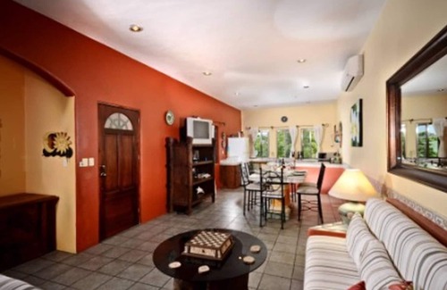 Independencia Hotel | Summer Place Inn Full-house