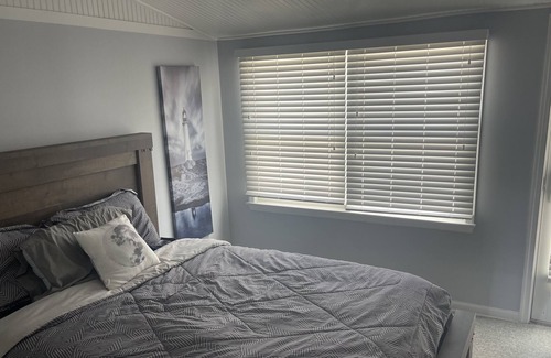 Osbornsville Casa | Summer Rental Beach House on Water
