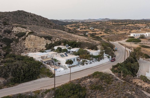 Milos Apartamento | Summer Residence