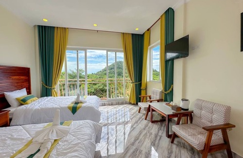 Krong Kaeb Hotel | Summer Resort