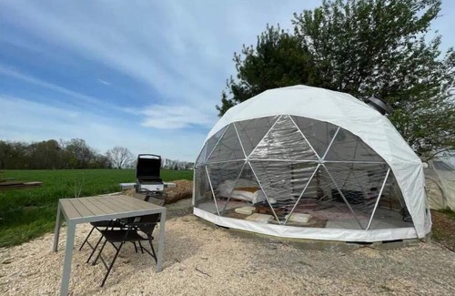 Lewisville Casa | Summer Rustic Camping with AC and King Bed