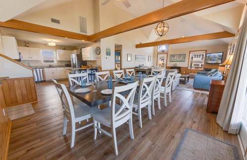 Ocean Isle Estates Casa | SUMMER SAVINGS - Semi-Oceanfront Home with Hot Tub, Smart TVs, Basketball Hoop