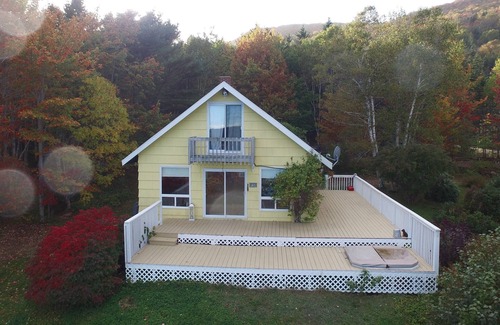Boularderie Complejo | Summer Snow Cottages & Event Center, Piscina cubierta, Cocina comercial, Yate