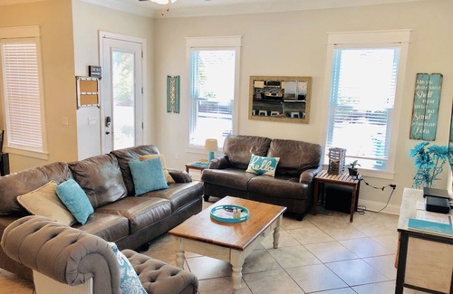 Villages of Crystal Beach Casa | Emerald Escape: 5 Kings, 4 Dbls, 6 Baths, HeatedLagoonPool FREE beach shuttle