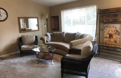 Central Oregon Casa | Summer Stop