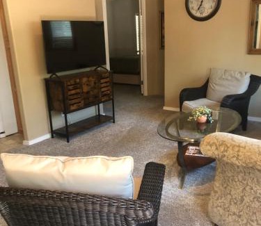 Central Oregon Casa | Summer Stop
