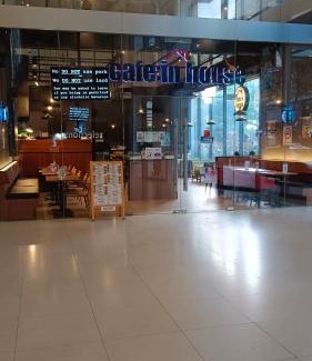 Kuala Lumpur City Centre Hotel | Summer Suites KLCC by CozyNest