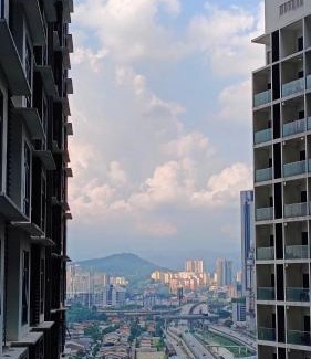 Kuala Lumpur City Centre Hotel | Summer Suites KLCC by CozyNest