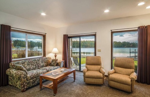 Hope Condominio | Summer Vacation on Lake Pend Oreille - July 19-26th -1bd 1 bath Condo. Slps 4