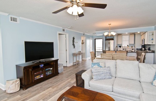 Indian Beach Condominio | Summer Winds B-233, Oceanfront Condo in Indian Beach, NC!