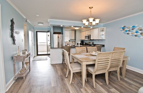 Indian Beach Condominio | Summer Winds B-233, Oceanfront Condo in Indian Beach, NC!