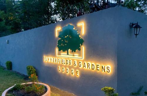 Kitwe Cabina | Summerfields & Gardens Lodge