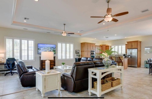 Summerland Key Casa | Summerland Airport Hangar Home with Pool, Private Runway and deep wide Canal