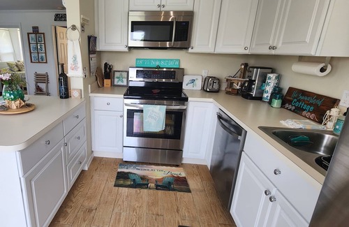 Summerland Key Casa | Summerland Cottage- Our Little Piece of Paradise with an Old School Key Vibe!