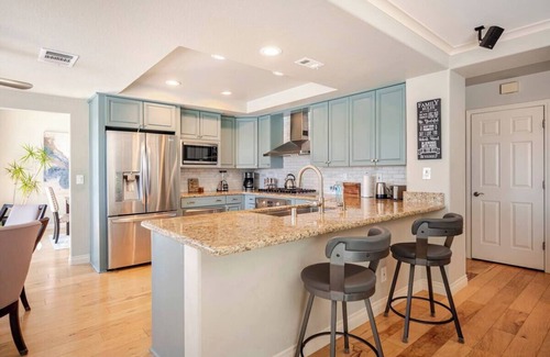 The Pueblo Casa | SUMMERLIN OASIS PISCINA VISTA 4BD 3BA